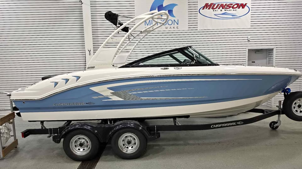 2027 Chaparral 21 ssi / tower / 250 / trlr for sale in Volo, IL