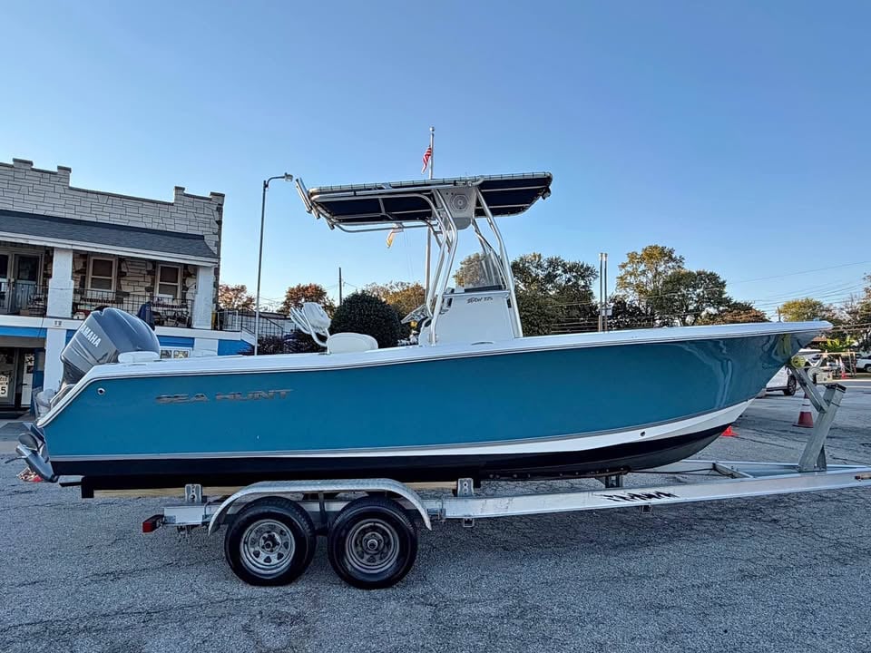 2011 Seahunt 225 triton center console. for sale in Curtis Bay, MD