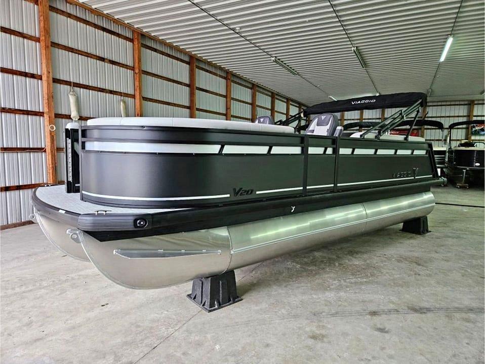 2026 Viaggio LAGO V 20S TRITOON for sale in La Porte, IN