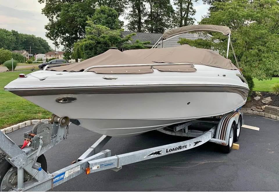 Boat 2006 Crownline 21 classic 20’ 10” for sale in Toms River, NJ