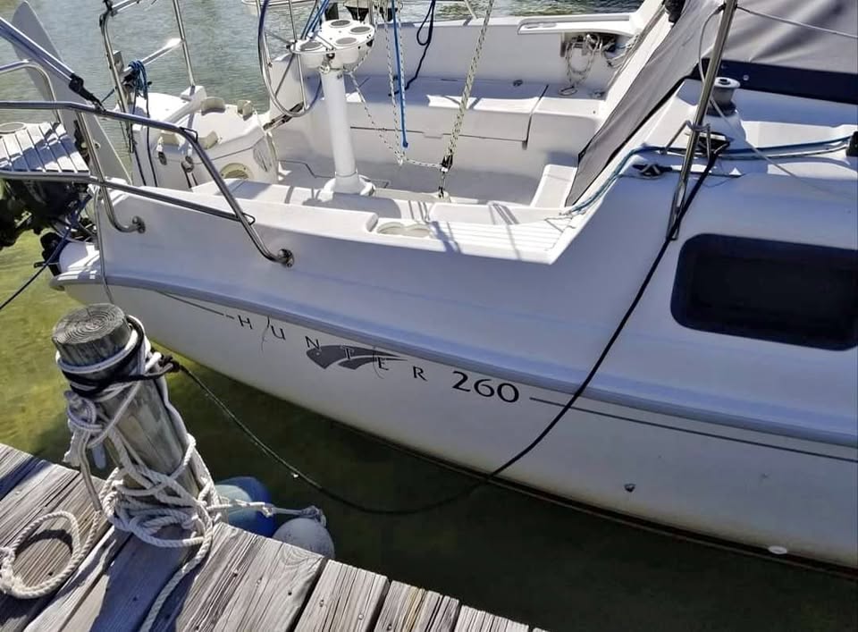 SAILBOAT HUNTER 260 WITH TRAILER for sale in Miami, FL