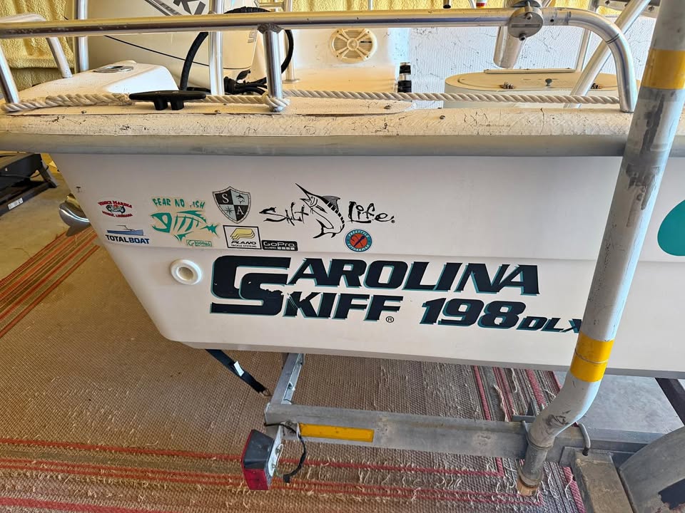 2003 Carolina Skiff 198 dlx for sale in Lexington, TX