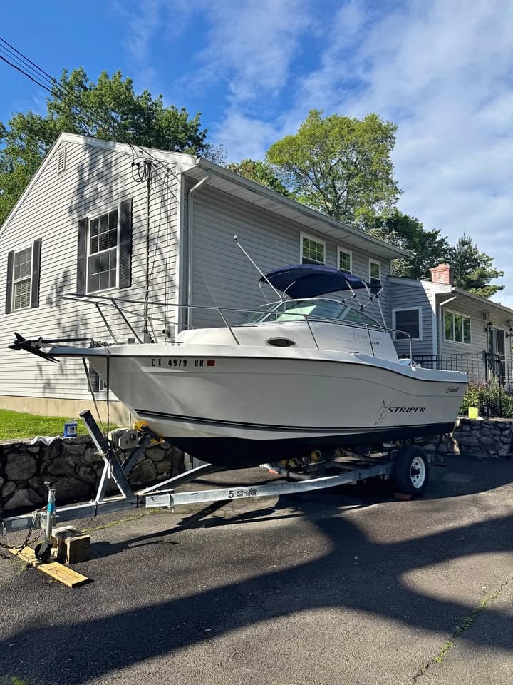 1999 Striper 2100 ** Trailer Included 2008 Yamaha 200 for sale in Stamford, CT