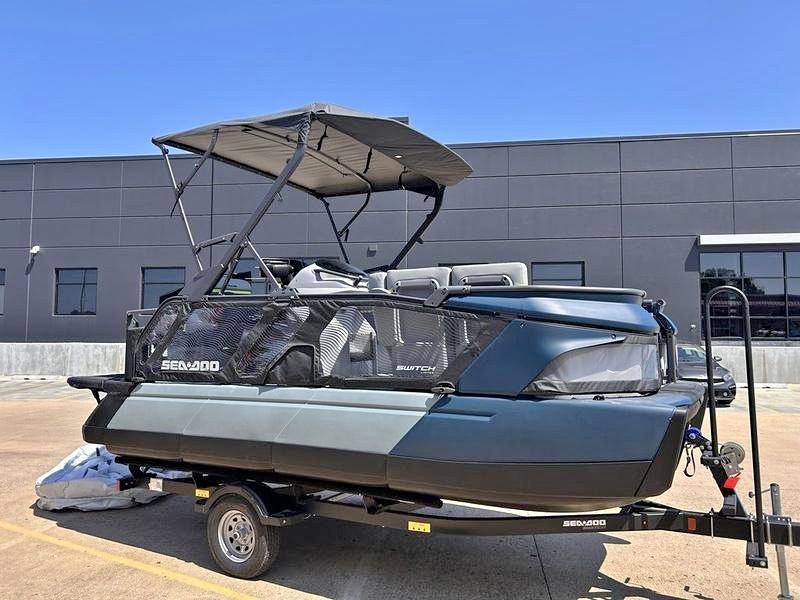 2026 Sea-Doo switch cruise limited™ 18 - 300 hp painted for sale in Broken Arrow, OK