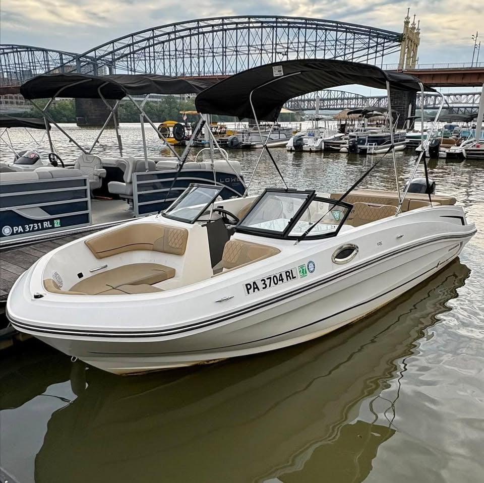 2022 23' Bayliner VR6 - #3002P for sale in Lorain, OH