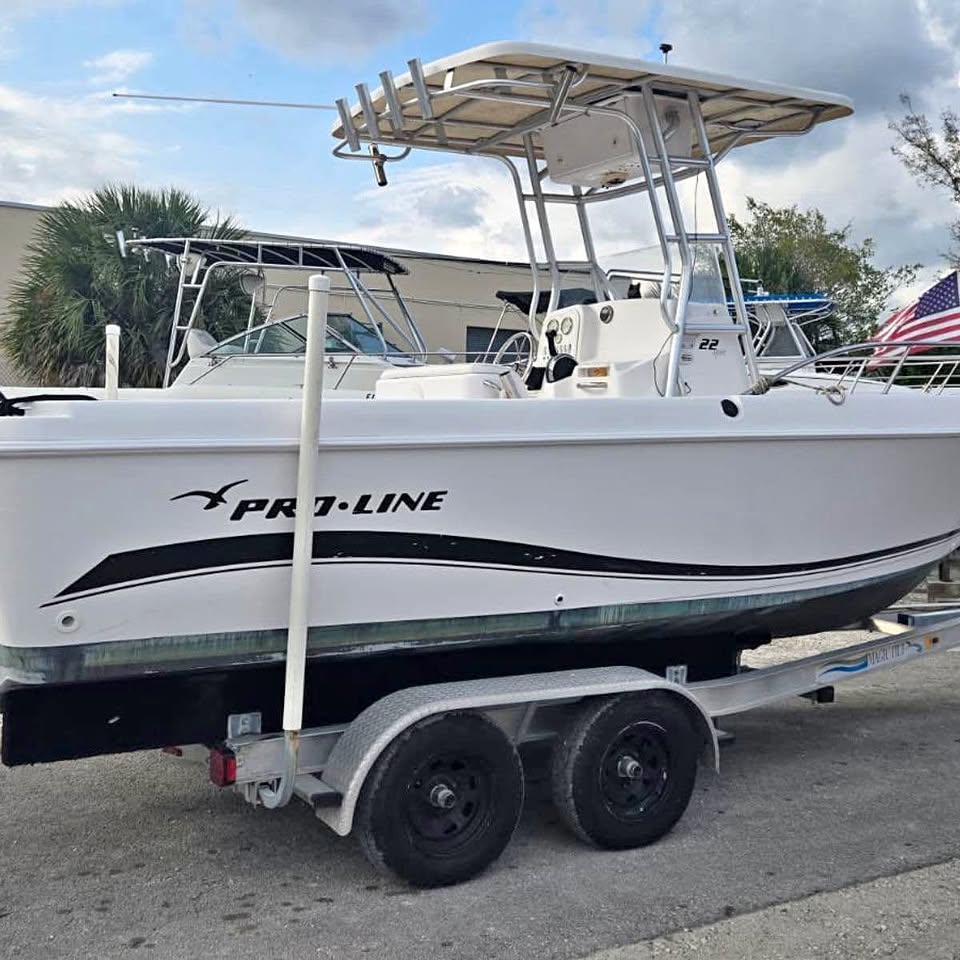 2004 Pro Line 23 Center Console for sale in Deerfield Beach, FL