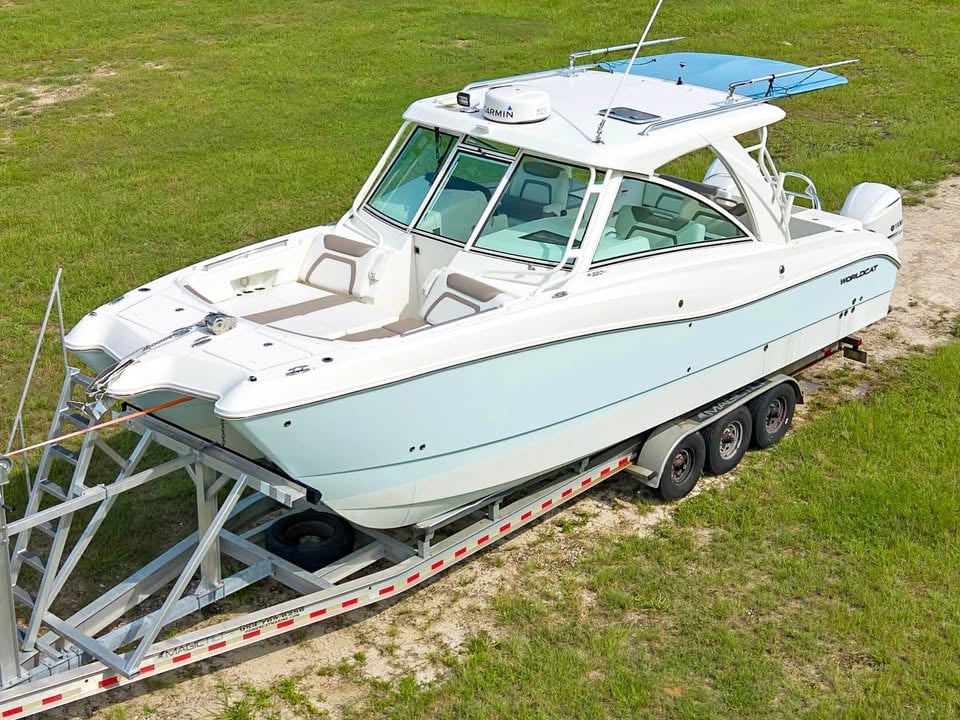 2020 World Cat 320DC for sale in Wilmington, NC
