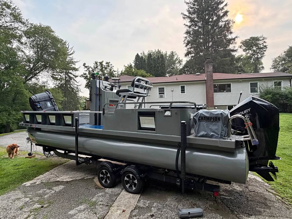 Pontoon Bowfishing’s boat for sale in Yorktown Heights, NY