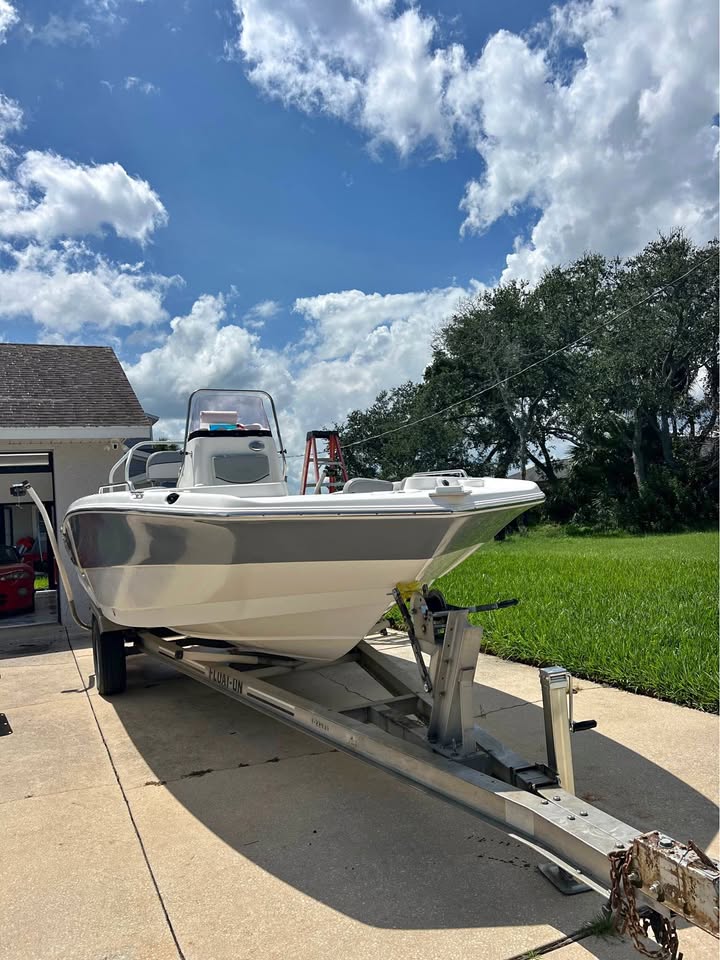 2021 NauticStar 211 hybrid for sale in St Augustine, FL