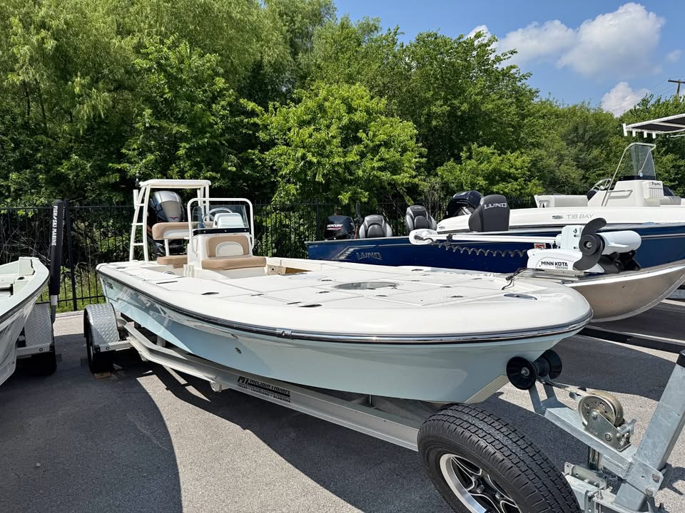 2023 Spyder FX19 150hp (5hrs) 19ft inshore Skiff for sale in New Braunfels, TX
