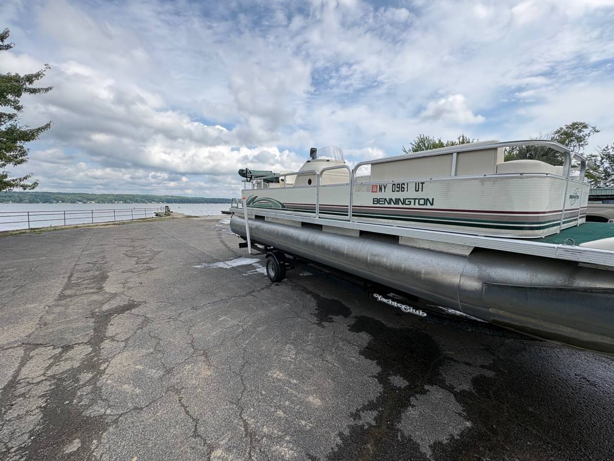 22’ Pontoon Boat, motor and trailer for sale in buffalo