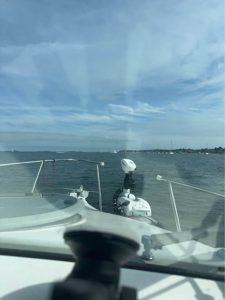 2006 Seaswirl Striper 2101 Walkaround – Evinrude 175 Hp, Loaded – Turn Key w/ winter storage for sale in Danvers, MA