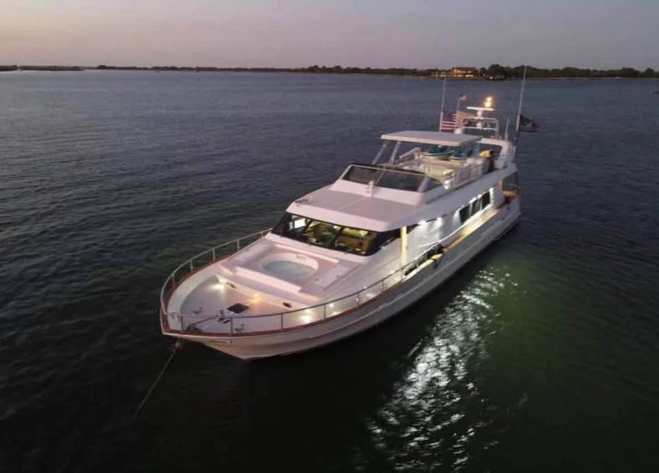 Can't find this much boat for the money....85' of fun! for sale in 6/3Stockton, Ca
