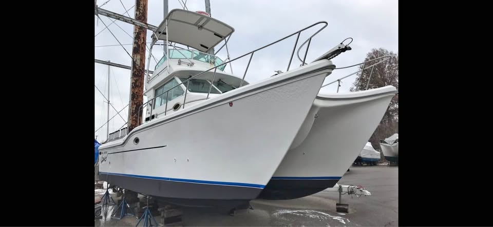 1999 BAHA 340 King Cat flybridge for sale in Lorain, OH