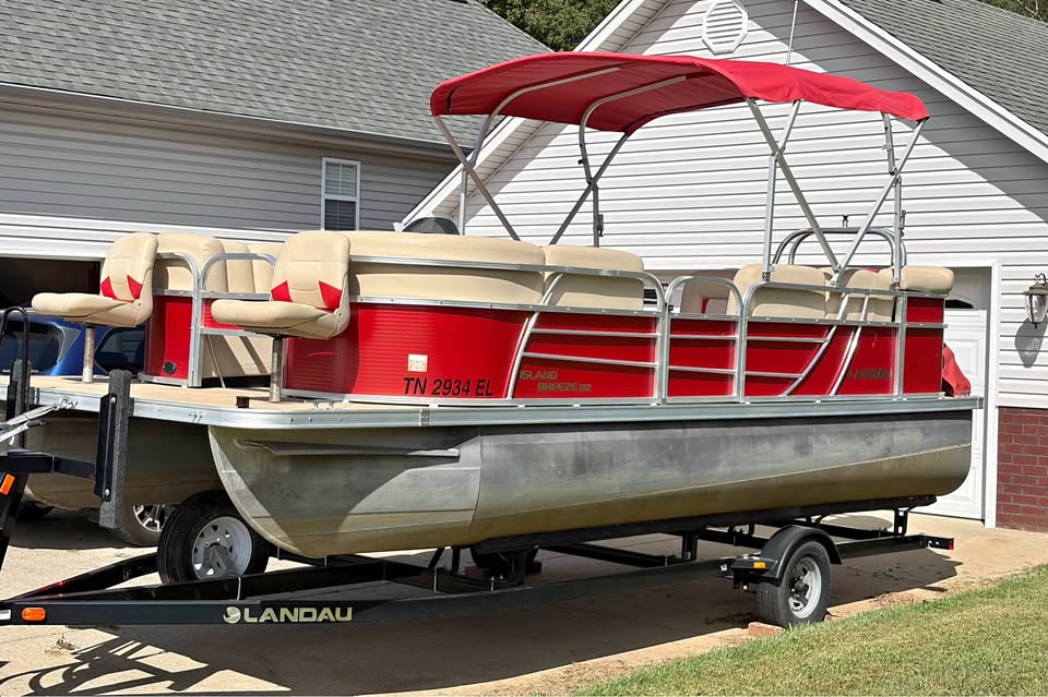 2016 Landau island breeze 212 for sale in Ashland City, TN