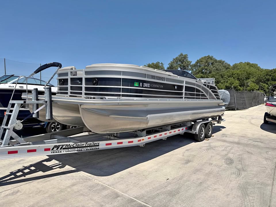 2020 Bennington R 27 for sale in Grand Prairie, TX
