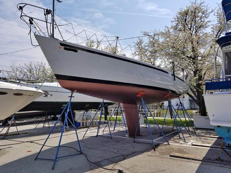 1988 G&S 35 racer/cruiser sailboat for sale in Avon, OH