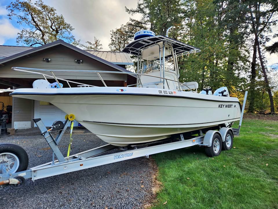 2007 Key West 2300 Center Console for sale in Silverton, OR
