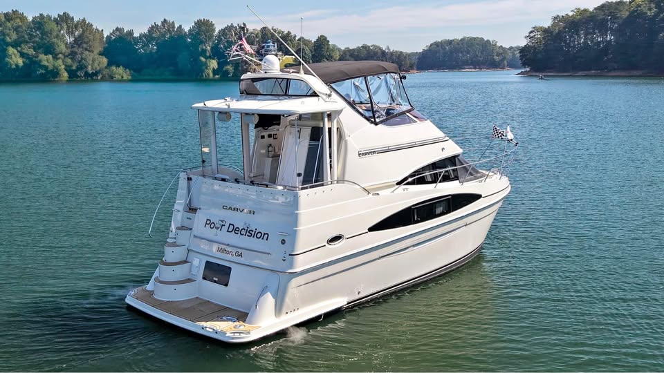 2005 Carver 36 motor yacht for sale in Buford, GA