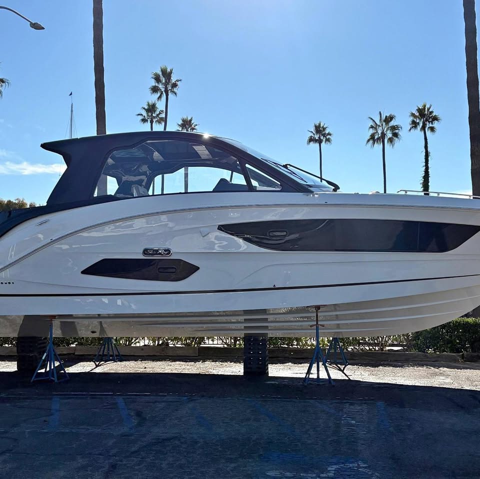 2026 Sea Ray 370 Sundancer for sale in Newport Beach, CA