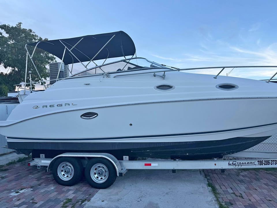 2005 Reagal Commodore for sale in Miami, FL