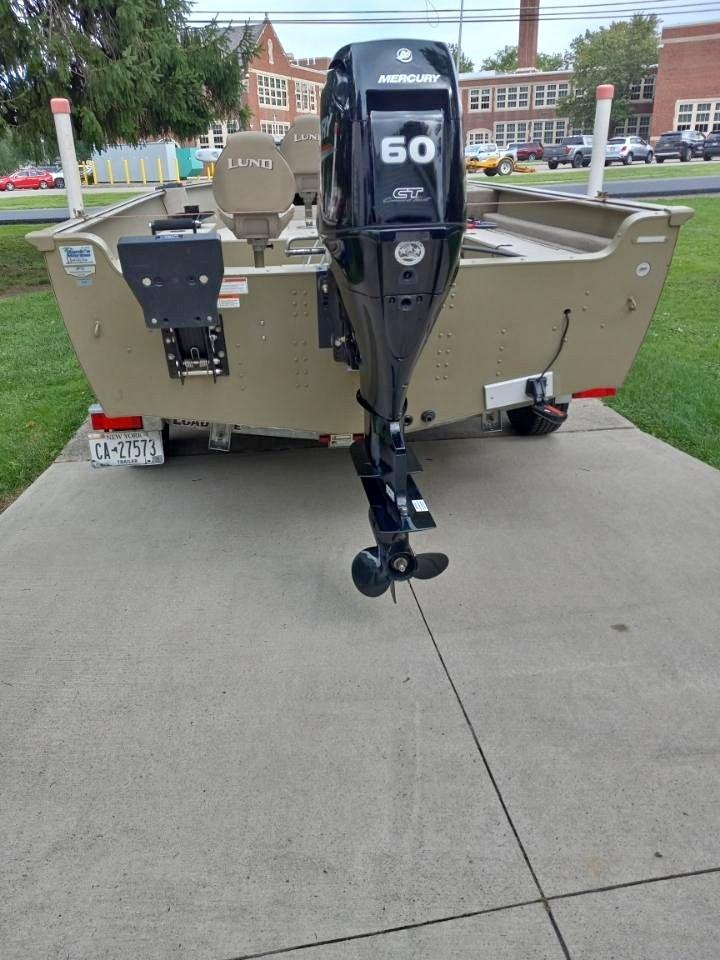 2017 LUND 20' alaskan ss for sale in Eden, NY