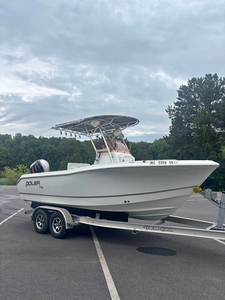 2006 Polar Dynasty 2100 center console for sale in Cumming, GA