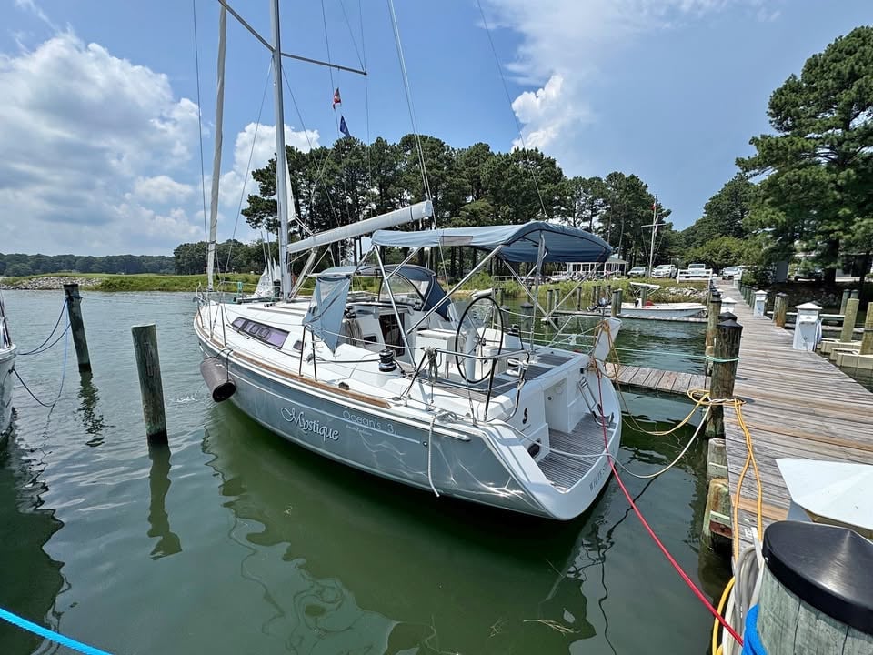 2013 Beneteau 37 for sale in Topping, VA