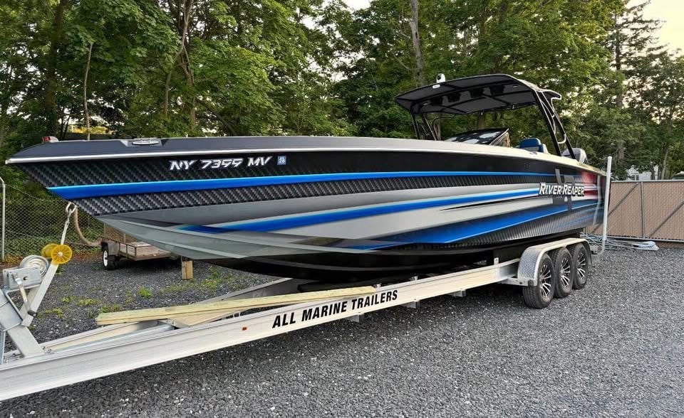 Carrera Powerboat 32 Center Console for sale in Oakdale, NY