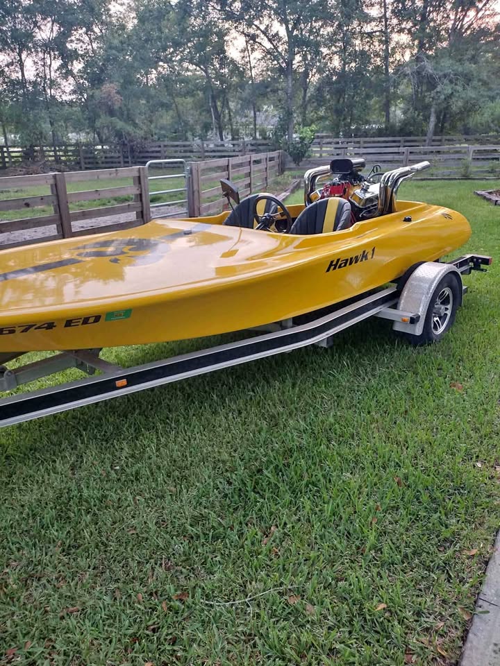 1976 V drive speed boat for sale in Middleburg, FL