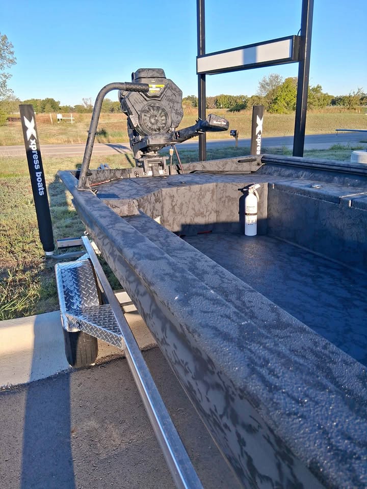 2027 Xpress 18db for sale in Checotah, OK