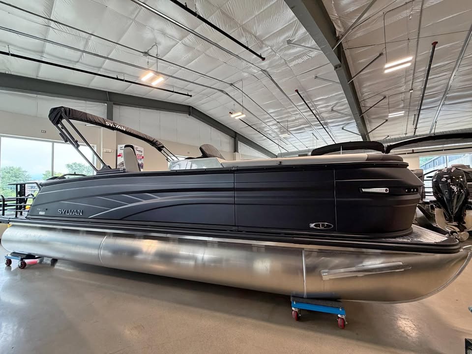 2026 Sylvan L3 ULZ PLATINUM 200hp Mercury for sale in Waterford, MI