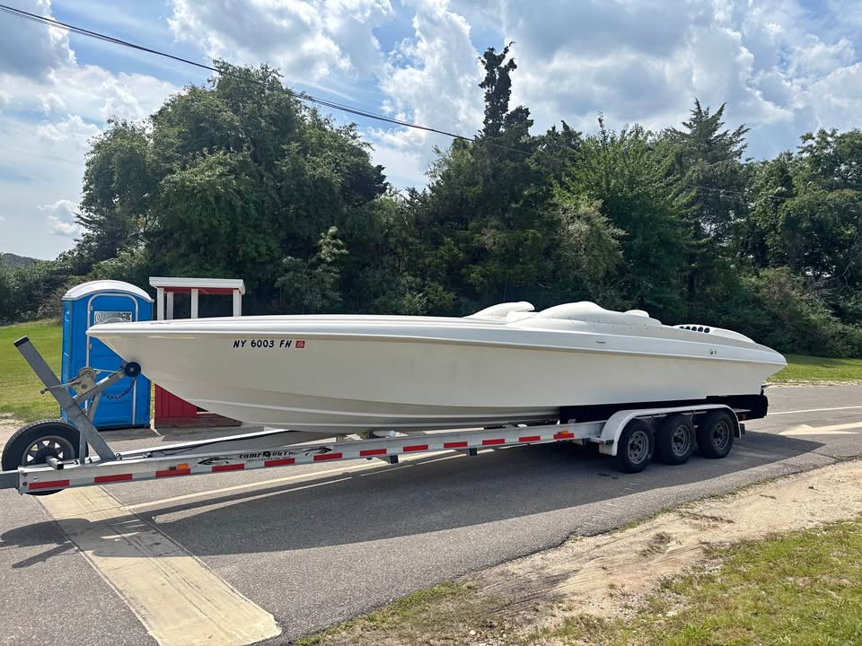2005 super boat y2k 30 for sale in Huntington, NY