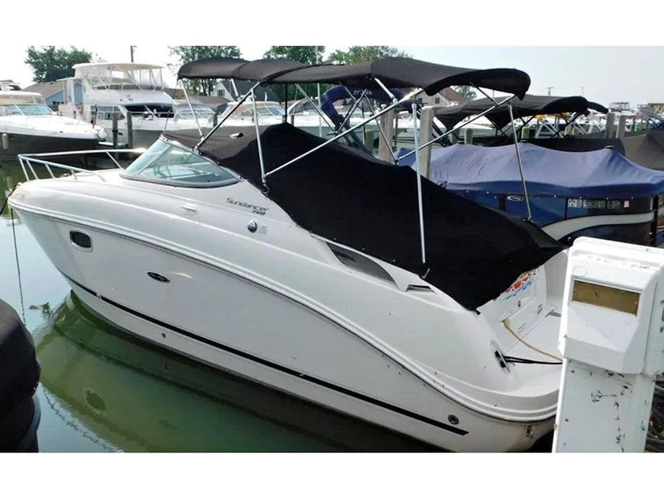 2010 Sea Ray Sundancer 260 for sale in Chesterfield Twp, MI