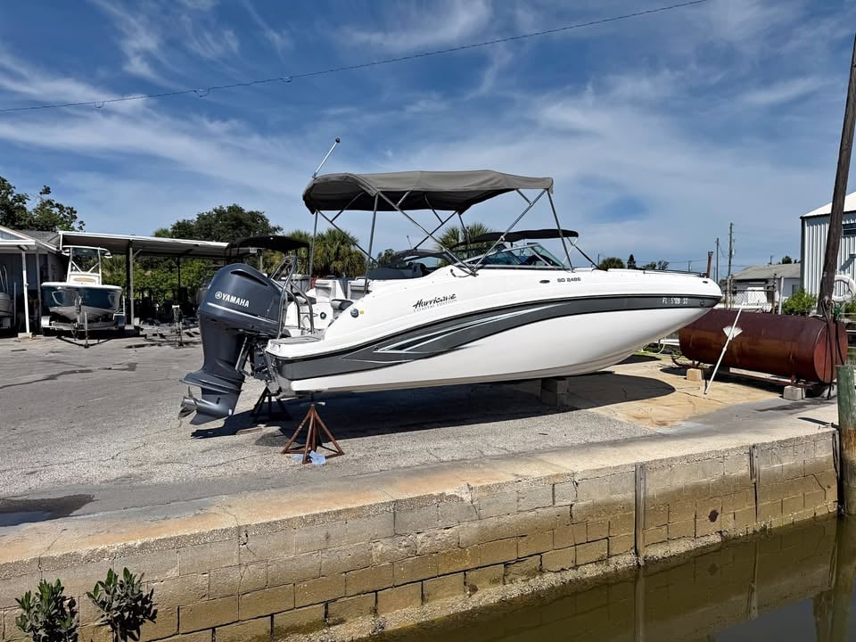 2020 Hurricane Sundeck 2486, Yamaha F250XB with 111 hours!! for sale in Odessa, FL
