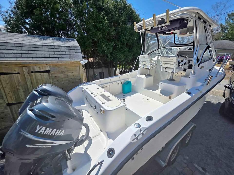 2003 CENTURY 2600wa for sale in Seabrook, NH