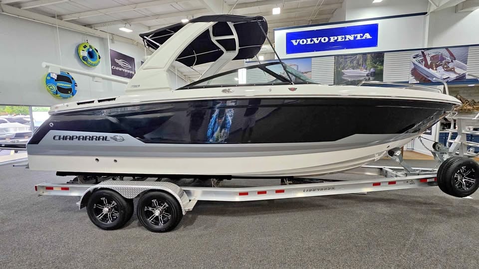 2026 CHAPARRAL ssx 8 / 8.2 380 hp / trlr for sale in Round Lake, IL