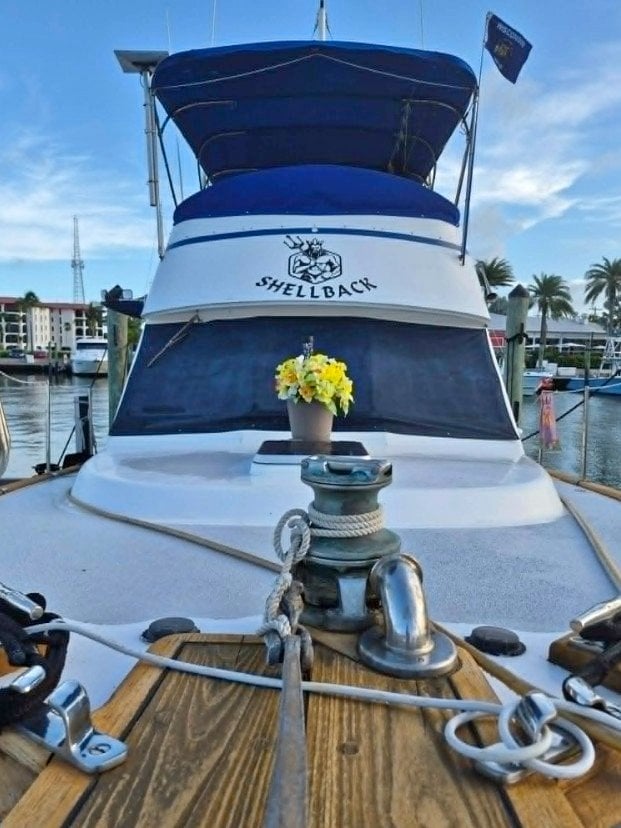 1988 ISLAND GYPSY 36 ft aft cabin for sale in New York, NY