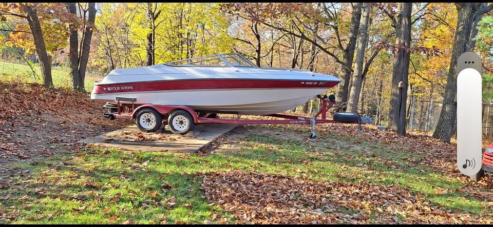 1994 four winns 22ft. horizon for sale in York, PA