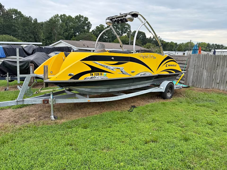 2015 Caravelle Razor for sale in Knoxville, TN