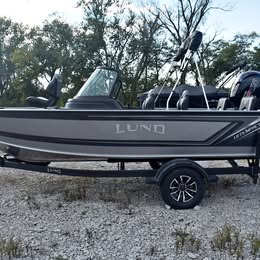 2026 NEW LUND 1875 impact sport~150hp+single axle trailer for sale in Smithville, MO