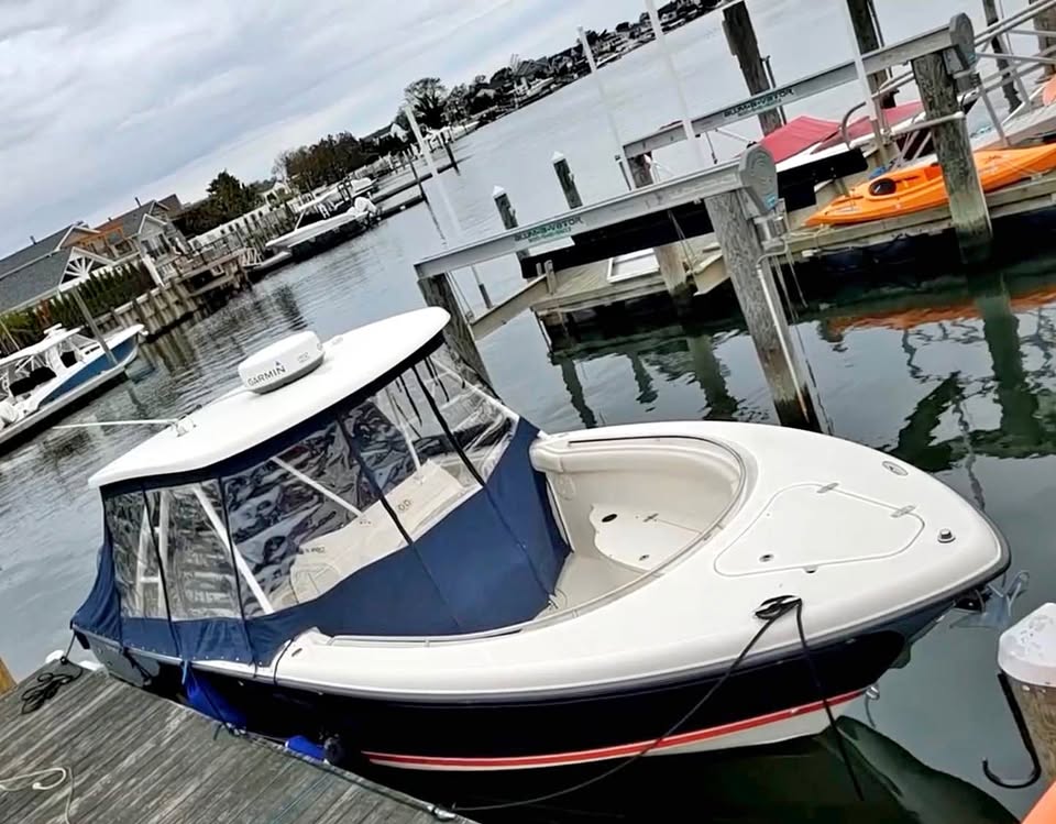 Pursuit 280 sport for sale in Wantagh, NY