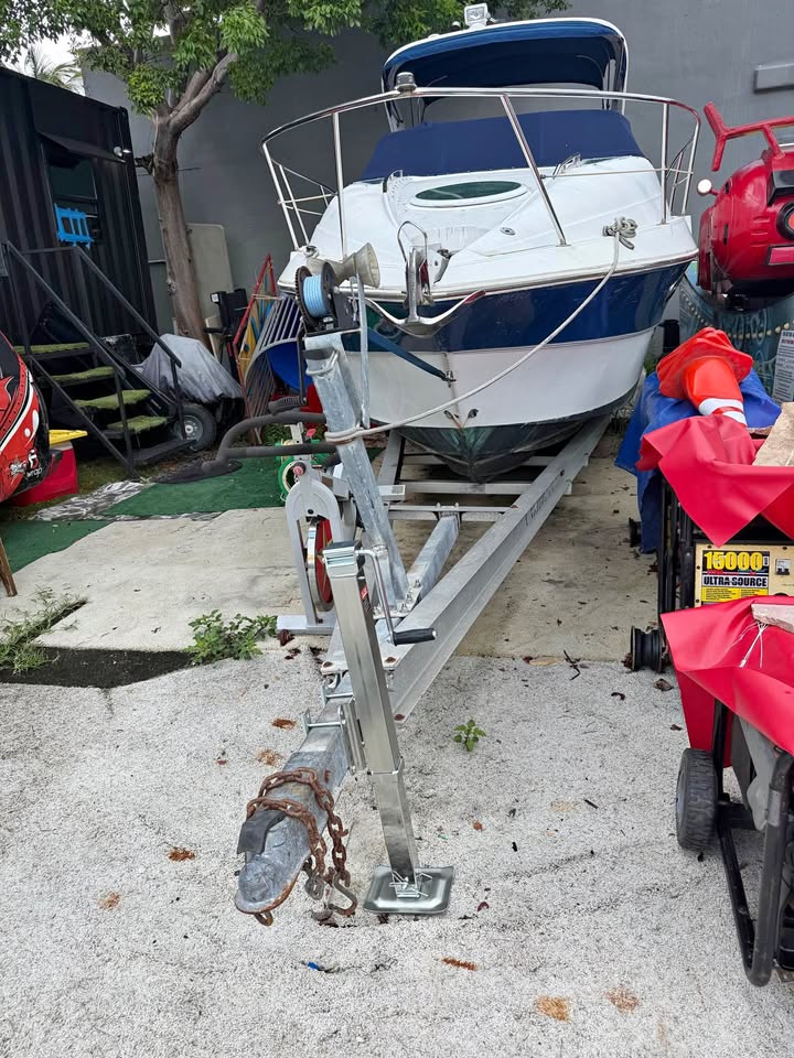 π€ 2005 Doral Monticello 250 Cruiser β Volvo Penta β Trailer Included for sale in Doral, FL
