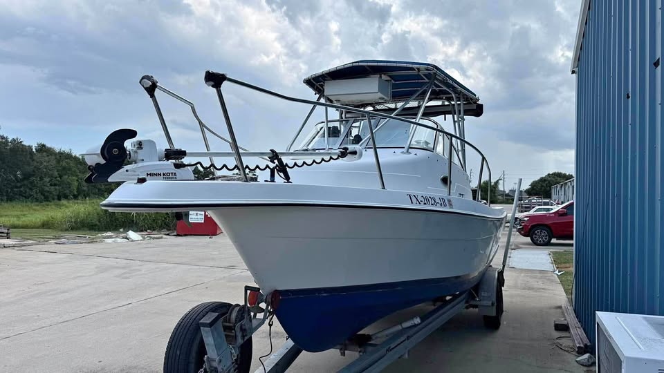 1998 cobia 260 for sale for sale in Katy, TX