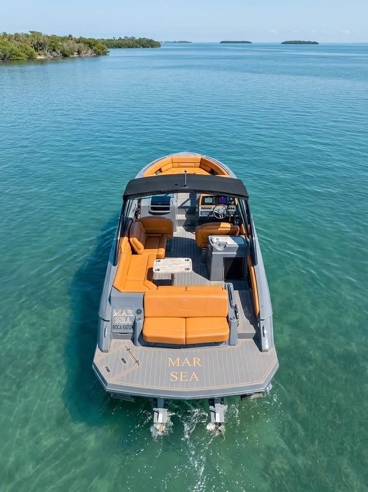 2016 Cruiser yachts 338 south beach edition for sale in Boca Raton, FL