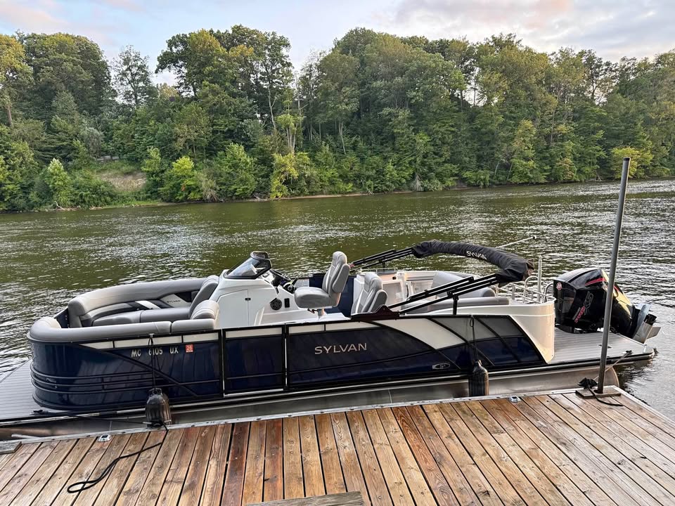 Sylvan S3 Tritoon Boat for sale in Benton Harbor, MI