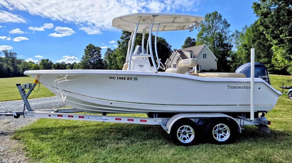 2016 Tidewater 210 LFX Center Console for sale in Graham, NC