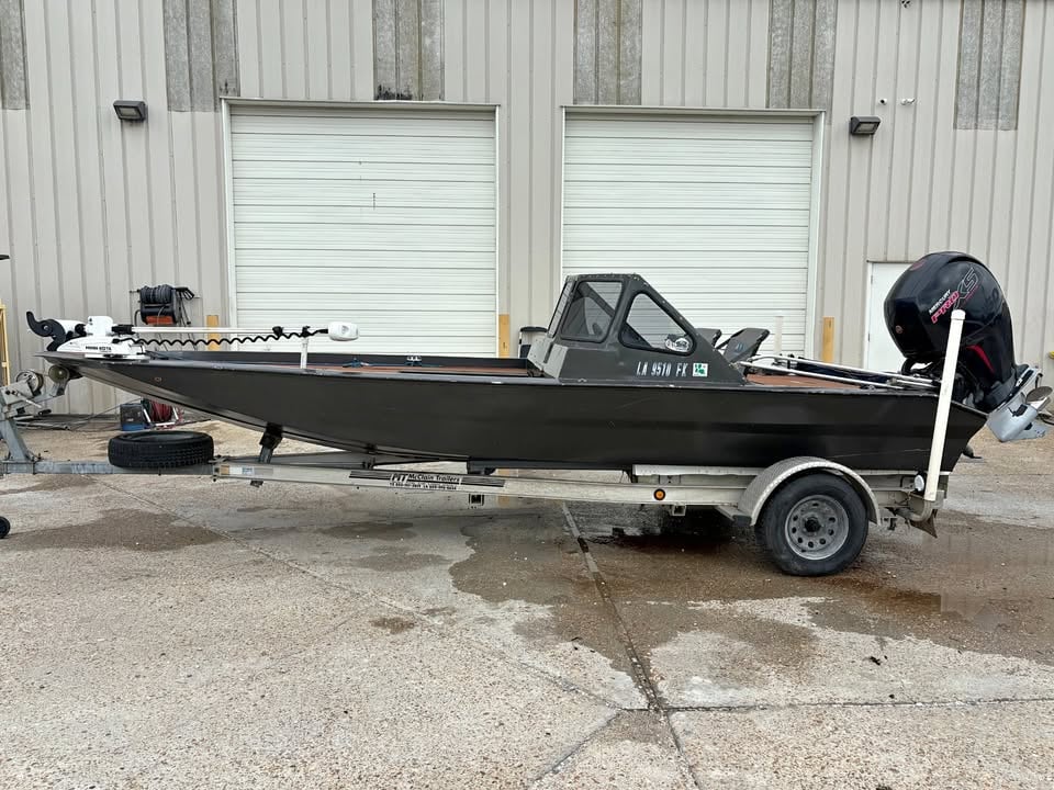 GREAT Camp Boat! 2004 21ft Gaudet for sale in Metairie, LA