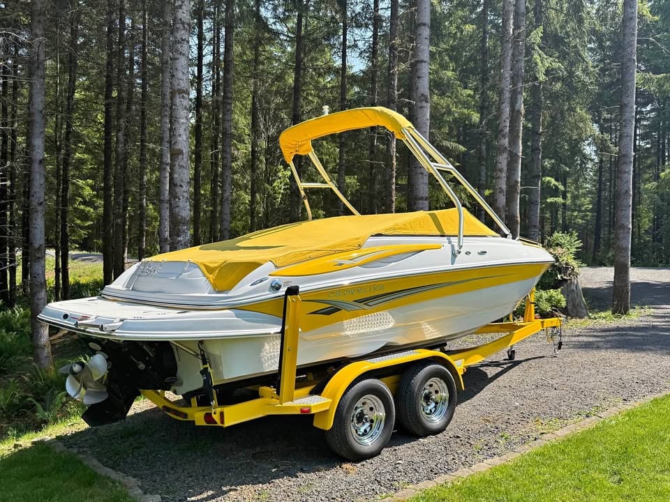 Crown line boat for sale in Toledo, WA