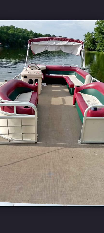 Pontoon boat lake of Egypt for sale in Vienna, IL